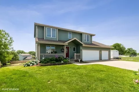 305 Marshall Ct, Runnells, IA 50237