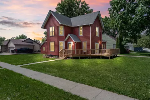 135 K Ave, Nevada, IA 50201