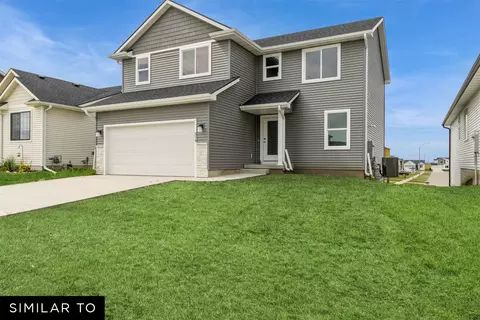 402 N 20th St, Indianola, IA 50125