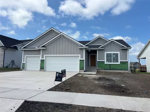 415 NW Ryder Dr, Waukee, IA 50263