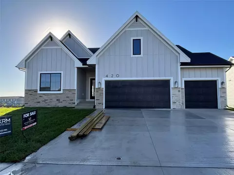 420 NW Ryder Dr, Waukee, IA 50263