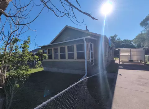 203 SE 29th Ct, Des Moines, IA 50317