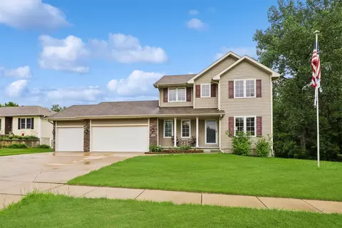 800 N Kenwood Blvd, Indianola, IA 50125