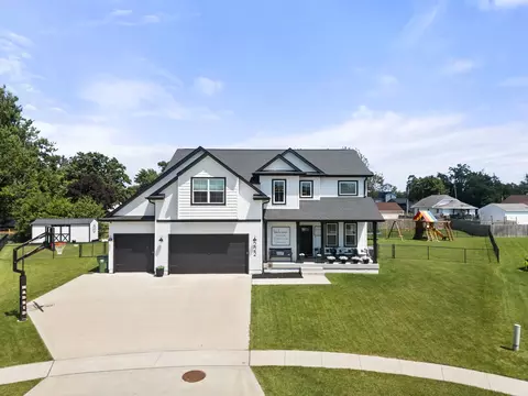222 Park View Ln, Madrid, IA 50156