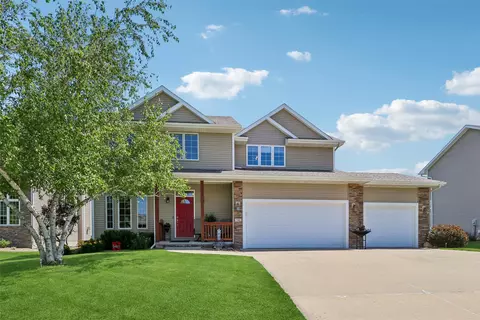 7502 Barnsley Dr, Johnston, IA 50131