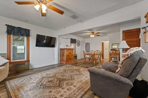 Living - 2040 A Stuart Rd, Greenfield, IA 50849 photo 2 of 2