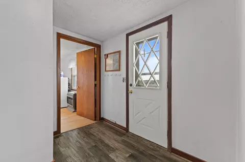 Entry Way - 2040 A Stuart Rd, Greenfield, IA 50849 photo 1 of 1
