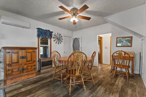 Dining - 2040 A Stuart Rd, Greenfield, IA 50849 photo 1 of 2