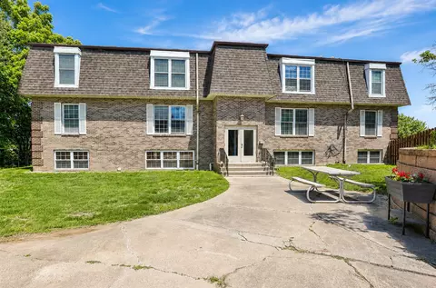 1120 E 6th St #2, Des Moines, IA 50316