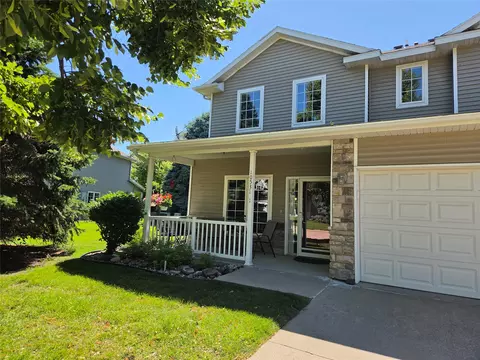 10531 Hickory Dr #1, Urbandale, IA 50322