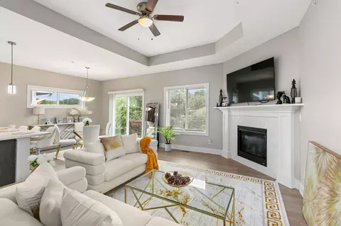 4429 Lower Beaver Rd, Des Moines, IA 50310