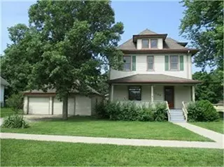 725 Grove St, Perry, IA 50220