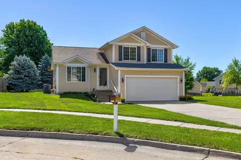 3111 SW Fox Run Dr, Ankeny, IA 50023