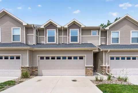 2707 Bobcat Dr, Ames, IA 50014