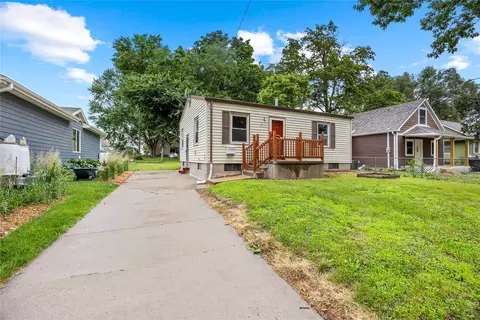 3206 Bowdoin St, Des Moines, IA 50313