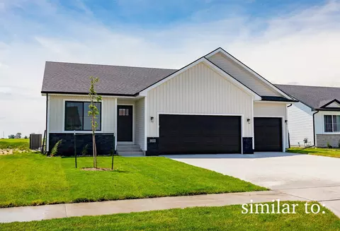 1618 22nd Ave SE, Altoona, IA 50009