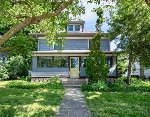 811 6th St, Ames, IA 50010
