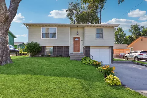 3821 SE 15th Ct, Des Moines, IA 50320