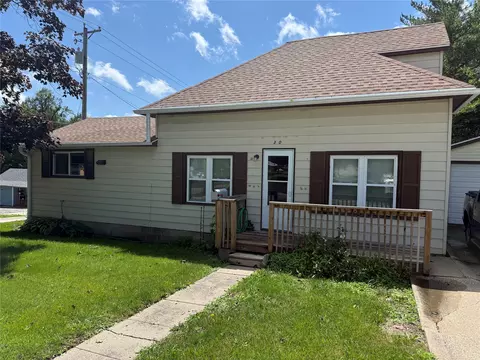 300 N Fillmore St, Osceola, IA 50213