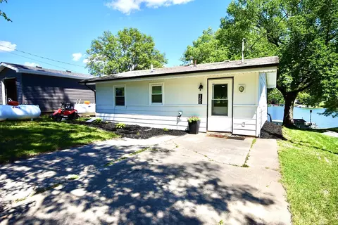160 Hillcrest Rdg, Montezuma, IA 50171