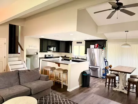 400 S Pleasant Hill Blvd, Pleasant Hill, IA 50327