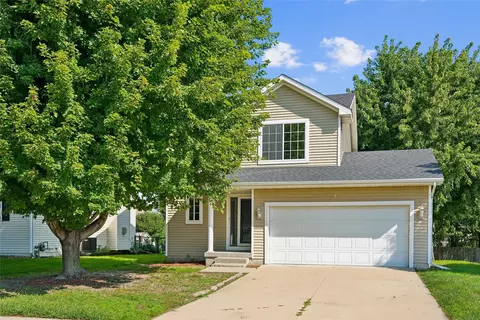 6540 SE Sundancer Swing Swing, Pleasant Hill, IA 50327