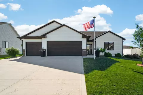 1511 NW Cedar Dr, Ankeny, IA 50023