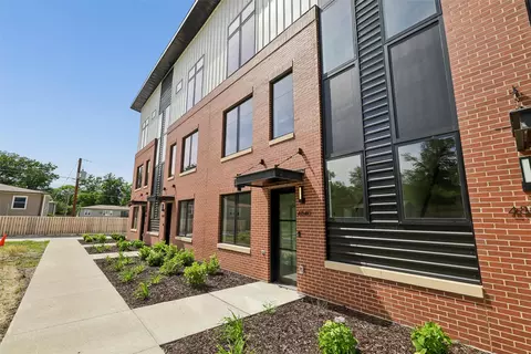 4828 Ingersoll Ave, Des Moines, IA 50312