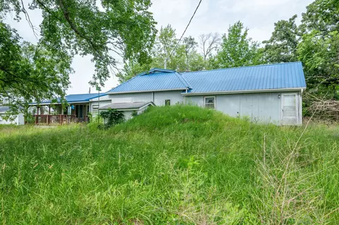 Exterior - 20056 212th Ave, Leon, IA 50144 photo 2 of 2