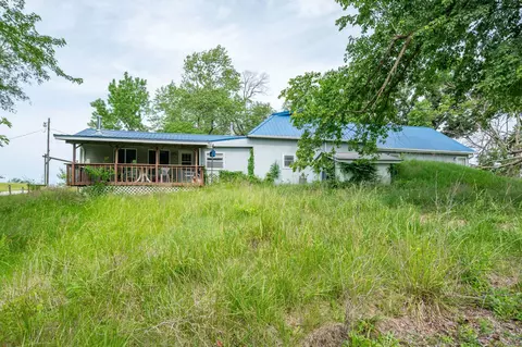 Exterior - 20056 212th Ave, Leon, IA 50144 photo 1 of 2