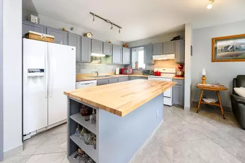 300 Walnut St #1301, Des Moines, IA 50309