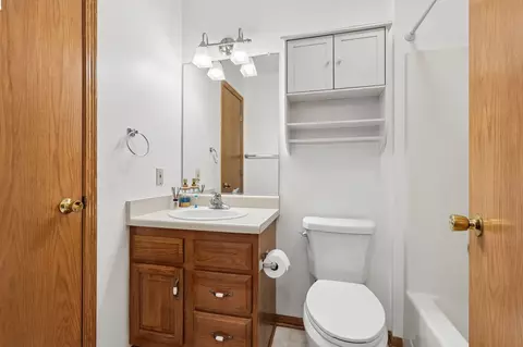 Bath - 206 Jensen St, Gilbert, IA 50105 photo 3 of 4