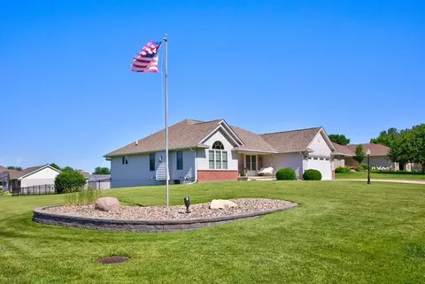5764 NW 3rd Ct, Des Moines, IA 50313