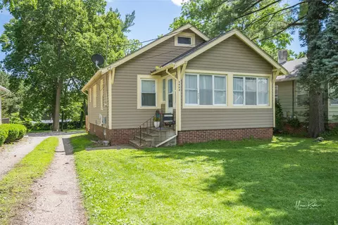 2802 Payne Rd, Des Moines, IA 50310