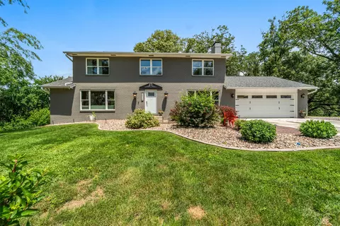 3404 S 12th Ave W, Newton, IA 50208