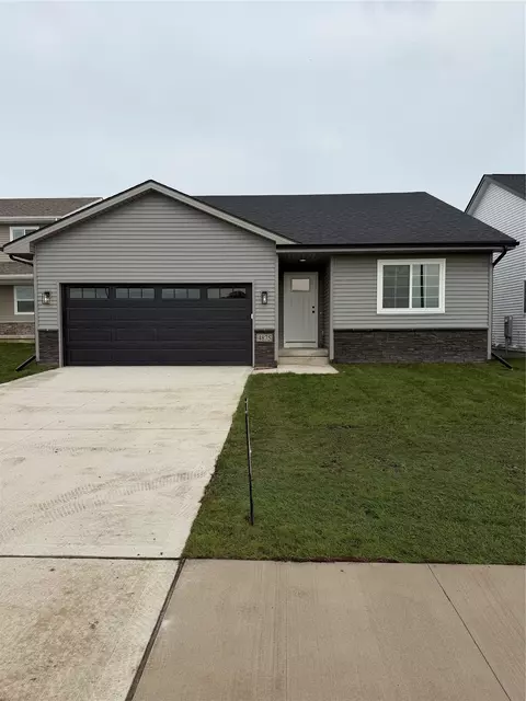 4875 Synergy St, Van Meter, IA 50261