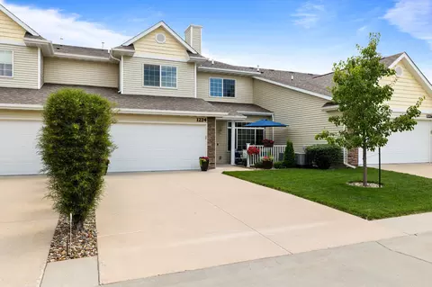 1224 SE Birch Ln, Ankeny, IA 50021