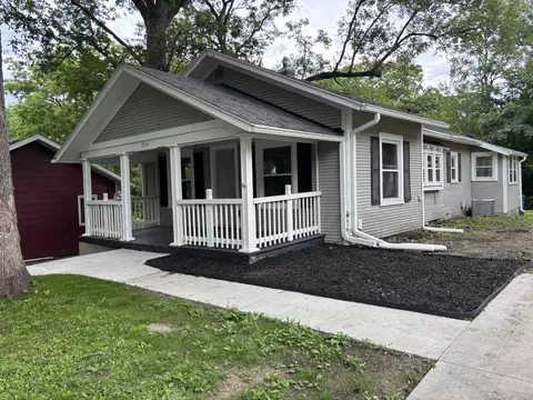 1541 32nd St, Des Moines, IA 50311