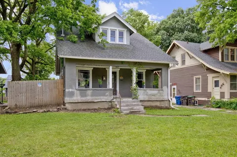 830 Euclid Ave, Des Moines, IA 50313