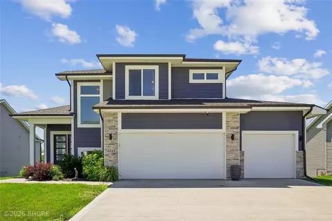 2314 E 50th Ct, Des Moines, IA 50317