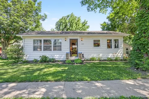 620 Madison St, Pella, IA 50219