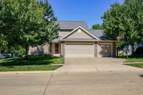4604 Sawyers Dr, Des Moines, IA 50310