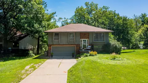 1141 19th St, West Des Moines, IA 50265