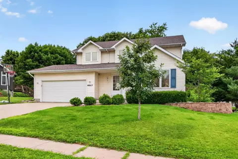 6827 NW 56th St, Johnston, IA 50131