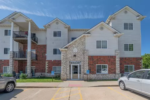 6255 Beechtree Dr #4205, West Des Moines, IA 50266
