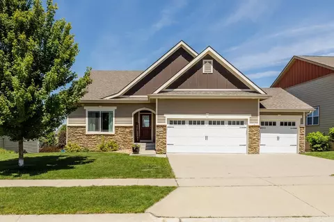 255 Abigail Ln, Waukee, IA 50263