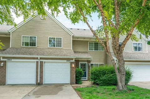 6855 Woodland Ave #1403, West Des Moines, IA 50266
