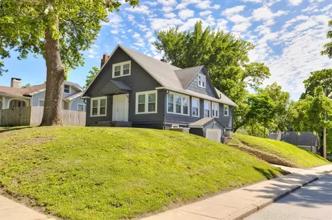 3203 7th St, Des Moines, IA 50313