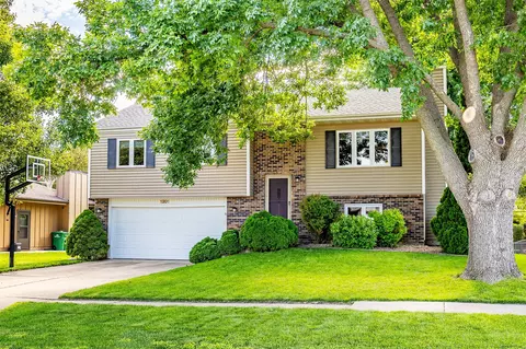 1201 SE Michael Dr, Ankeny, IA 50021