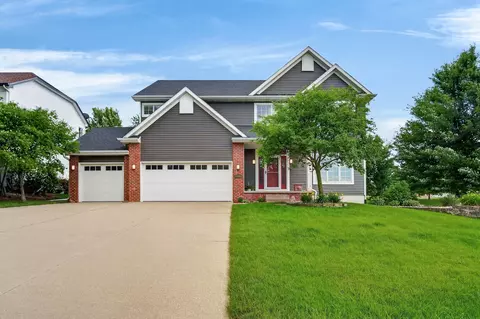 12494 Sunset Ter, Clive, IA 50325